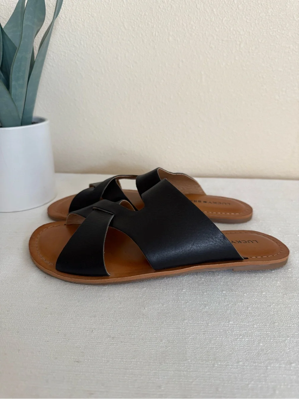 New Lucky Brand Black Slide Sandals with Tan Footbed